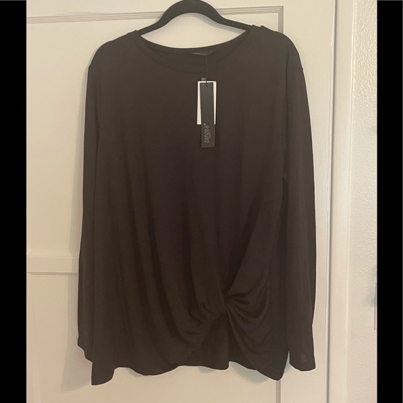 Black long sleeve shirt with knot detail - Picture 4 of 4